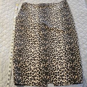 Sexy Leopard Print Skirt | Curve‑Hugging | M